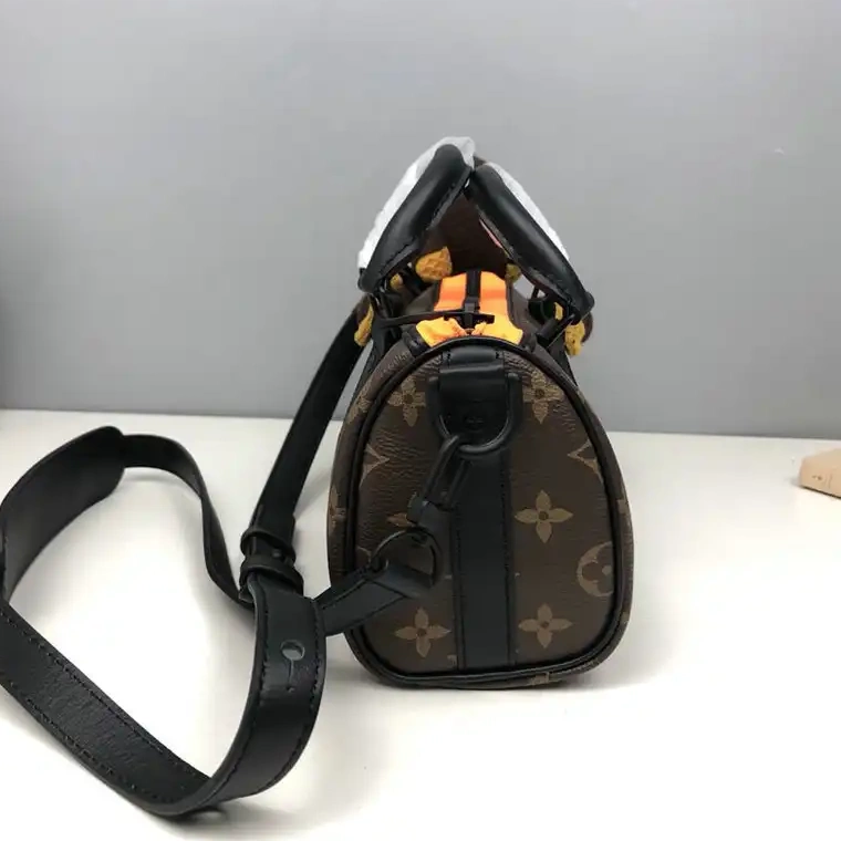 LV 2204DJ0025 Bag 0523